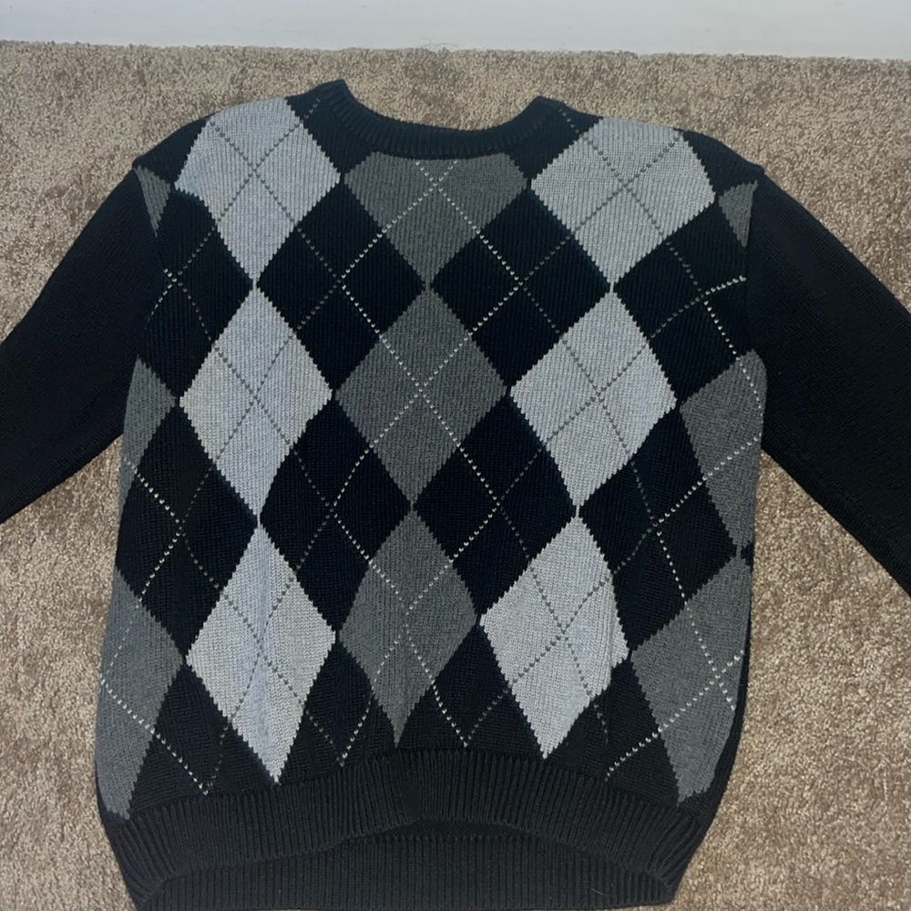 Black grey and white vintage crew neck